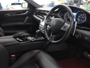 マセラティ クアトロポルテ ﾍﾞｰｽｸﾞﾚｰﾄﾞ ﾄﾞﾗｲﾊﾞｰｽﾞｱｼｽﾀﾝｽPKG　中期 黒革ｽﾎﾟｰﾂｼｰﾄ ﾍﾞﾝﾁﾚｰﾀｰ ﾋｰﾀｰ ｻﾝﾙｰﾌ ﾅﾋﾞTV 360ｶﾒﾗ harman/kardon ACC ﾄﾗｲﾃﾞﾝﾄｽﾃｯﾁ 自動Rｹﾞｰﾄ&ﾊﾝｽﾞﾌﾘｰA ｽｶｲﾌｯｸｻｽﾍﾟﾝｼｮﾝ ﾚｯﾄﾞｷｬﾘﾊﾟｰ 純正21ｲﾝﾁAW(ｳﾗｰﾉ) 　2年保証