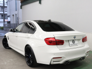 BMW Mシリーズ M3 MDCT　Mｻｽﾍﾟﾝｼｮﾝ ｺﾝﾌｫｰﾄA ｲﾝﾃﾘｼﾞｪﾝﾄS 黒革 ﾅﾋﾞTV Bluetooth Bｶﾒﾗ HUD LEDﾍｯﾄﾞﾗｲﾄ ｶｰﾎﾞﾝﾙｰﾌ ｶｰﾎﾞﾝｲﾝﾃﾘｱ Mｽﾎﾟｰﾂｽﾃｱﾘﾝｸﾞ Mｽﾎﾟｰﾂｴｷｿﾞｰｽﾄｼｽﾃﾑ Mﾌﾞﾙｰｷｬﾘﾊﾟｰ Mｴｱﾛ&19AW(ｽﾀｲﾘﾝｸﾞ437M)　2年保証付