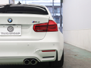 BMW Mシリーズ M3 MDCT　Mｻｽﾍﾟﾝｼｮﾝ ｺﾝﾌｫｰﾄA ｲﾝﾃﾘｼﾞｪﾝﾄS 黒革 ﾅﾋﾞTV Bluetooth Bｶﾒﾗ HUD LEDﾍｯﾄﾞﾗｲﾄ ｶｰﾎﾞﾝﾙｰﾌ ｶｰﾎﾞﾝｲﾝﾃﾘｱ Mｽﾎﾟｰﾂｽﾃｱﾘﾝｸﾞ Mｽﾎﾟｰﾂｴｷｿﾞｰｽﾄｼｽﾃﾑ Mﾌﾞﾙｰｷｬﾘﾊﾟｰ Mｴｱﾛ&19AW(ｽﾀｲﾘﾝｸﾞ437M)　2年保証付