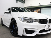 BMW Mシリーズ M3 MDCT　Mｻｽﾍﾟﾝｼｮﾝ ｺﾝﾌｫｰﾄA ｲﾝﾃﾘｼﾞｪﾝﾄS 黒革 ﾅﾋﾞTV Bluetooth Bｶﾒﾗ HUD LEDﾍｯﾄﾞﾗｲﾄ ｶｰﾎﾞﾝﾙｰﾌ ｶｰﾎﾞﾝｲﾝﾃﾘｱ Mｽﾎﾟｰﾂｽﾃｱﾘﾝｸﾞ Mｽﾎﾟｰﾂｴｷｿﾞｰｽﾄｼｽﾃﾑ Mﾌﾞﾙｰｷｬﾘﾊﾟｰ Mｴｱﾛ&19AW(ｽﾀｲﾘﾝｸﾞ437M)　2年保証付