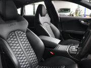 アウディ RS7 ｽﾎﾟｰﾂﾊﾞｯｸ ﾌﾞﾗｯｸｽﾀｲﾘﾝｸﾞPKG　後期ﾓﾃﾞﾙ  黒革 ｽﾎﾟｰﾂｼｰﾄ ｻﾝﾙｰﾌ ｱﾙｶﾝﾀﾗﾙｰﾌ MMIﾅﾋﾞ TV BOSEｻｳﾝﾄﾞ Bｶﾒﾗ Carplay ﾏﾄﾘｸｽLEDﾍｯﾄﾞﾗｲﾄ ｶｰﾎﾞﾝｲﾝﾃﾘｱ&ﾐﾗｰ ﾚｯﾄﾞｷｬﾘﾊﾟｰ RSｽﾎﾟｰﾂｴｷｿﾞｰｽﾄ 純正21ｲﾝﾁAW　2年保証