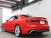 アウディ RS5 ｸｰﾍﾟ ﾍﾞｰｽｸﾞﾚｰﾄﾞ RSﾃﾞｻﾞｲﾝ&ｶｰﾎﾞﾝｽﾀｲﾘﾝｸﾞ&ｱｼｽﾀﾝｽPKG　黒革(Sｽﾎﾟｰﾂｼｰﾄ) 純正MMIﾅﾋﾞ 360ｶﾒﾗ Bang&Olufsen ACC HUD ﾏﾄﾘｸｽLED ｾﾗﾐｯｸﾌﾞﾚｰｷ(F) DRC付ｽﾎﾟｰﾂｻｽﾍﾟﾝｼｮﾝRSｽﾎﾟｰﾂｴｸﾞｿﾞｰｽﾄ 純正20ｲﾝﾁAW　2年保証付
