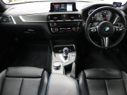 BMW Mシリーズ M2 ﾍﾞｰｽｸﾞﾚｰﾄﾞ　後期LCI ｺﾝﾌｫｰﾄA ｲﾝﾃﾘｼﾞｪﾝﾄS 黒革 純正Idriveﾅﾋﾞ Bｶﾒﾗ LEDﾍｯﾄﾞﾗｲﾄ ｶｰﾎﾞﾝｲﾝﾃﾘｱ ﾃﾞｭｱﾙｴｷｿﾞｰｽﾄﾃｰﾙﾊﾟｲﾌﾟ Mｽﾎﾟｰﾂｽﾃｱﾘﾝｸﾞ Mﾌﾞﾚｰｷｷｬﾘﾊﾟｰ Mｴｱﾛ&19ｲﾝﾁAW　2年保証付