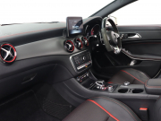 AMG CLAクラス CLA45 4MATIC AMGｱﾄﾞﾊﾞﾝｽﾄﾞ＆ ﾚｰﾀﾞｰSP　黒革 ｼｰﾄﾋｰﾀｰ 純正HDDﾅﾋﾞTV harman/kardon Bluetooth Carplay Bｶﾒﾗ LEDﾍｯﾄﾞﾗｲﾄ AMGｻｽﾍﾟﾝｼｮﾝ AMG強化ﾌﾞﾚｰｷ AMGﾊﾟﾌｫﾏﾝｽｽﾃｱﾘﾝｸﾞ AMGｴｱﾛ&AMG18AW　2年保証付