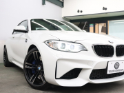 BMW Mシリーズ M2 ﾍﾞｰｽｸﾞﾚｰﾄﾞ 6速MT　ｺﾝﾌｫｰﾄA ｲﾝﾃﾘｼﾞｪﾝﾄS 黒革 純正Idriveﾅﾋﾞ harman/kardon Bｶﾒﾗ LEDﾍｯﾄﾞﾗｲﾄ ｶｰﾎﾞﾝｲﾝﾃﾘｱ ﾃﾞｭｱﾙｴｷｿﾞｰｽﾄﾃｰﾙﾊﾟｲﾌﾟ Mｽﾎﾟｰﾂｽﾃｱﾘﾝｸﾞ Mﾌﾞﾚｰｷｷｬﾘﾊﾟｰ Mｴｱﾛ&19ｲﾝﾁAW　2年保証付