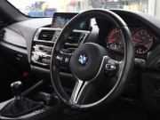 BMW Mシリーズ M2 ﾍﾞｰｽｸﾞﾚｰﾄﾞ 6速MT　ｺﾝﾌｫｰﾄA ｲﾝﾃﾘｼﾞｪﾝﾄS 黒革 純正Idriveﾅﾋﾞ harman/kardon Bｶﾒﾗ LEDﾍｯﾄﾞﾗｲﾄ ｶｰﾎﾞﾝｲﾝﾃﾘｱ ﾃﾞｭｱﾙｴｷｿﾞｰｽﾄﾃｰﾙﾊﾟｲﾌﾟ Mｽﾎﾟｰﾂｽﾃｱﾘﾝｸﾞ Mﾌﾞﾚｰｷｷｬﾘﾊﾟｰ Mｴｱﾛ&19ｲﾝﾁAW　2年保証付