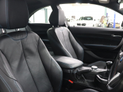 BMW Mシリーズ M2 ﾍﾞｰｽｸﾞﾚｰﾄﾞ 6速MT　ｺﾝﾌｫｰﾄA ｲﾝﾃﾘｼﾞｪﾝﾄS 黒革 純正Idriveﾅﾋﾞ harman/kardon Bｶﾒﾗ LEDﾍｯﾄﾞﾗｲﾄ ｶｰﾎﾞﾝｲﾝﾃﾘｱ ﾃﾞｭｱﾙｴｷｿﾞｰｽﾄﾃｰﾙﾊﾟｲﾌﾟ Mｽﾎﾟｰﾂｽﾃｱﾘﾝｸﾞ Mﾌﾞﾚｰｷｷｬﾘﾊﾟｰ Mｴｱﾛ&19ｲﾝﾁAW　2年保証付