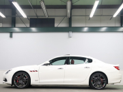 マセラティ クアトロポルテ ｸﾞﾗﾝﾙｯｿ ﾍﾞｰｽｸﾞﾚｰﾄﾞ　後期 ｺﾝﾋﾞ革 ﾍﾞﾝﾁﾚｰﾀｰ ﾋｰﾀｰ ｻﾝﾙｰﾌ ﾅﾋﾞTV ﾊﾞｯｸｶﾒﾗ harman/kardon ACC ﾄﾗｲﾃﾞﾝﾄｽﾃｯﾁ 自動Rｹﾞｰﾄ&ﾊﾝｽﾞﾌﾘｰA ｽｶｲﾌｯｸｻｽﾍﾟﾝｼｮﾝ ﾚｯﾄﾞｷｬﾘﾊﾟｰ 21ｲﾝﾁAW(ｱﾄﾗﾝﾃ) 　2年保証付