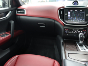 マセラティ ギブリ ﾍﾞｰｽｸﾞﾚｰﾄﾞ　赤革 ｻﾝﾙｰﾌ 純正SDﾅﾋﾞ ｸﾙｰｽﾞｺﾝﾄﾛｰﾙ Bｶﾒﾗ Bluetooth ｷｾﾉﾝﾍｯﾄﾞﾗｲﾄ ﾌﾞﾗｲﾝﾄﾞｽﾎﾟｯﾄ 自動Rｹﾞｰﾄ ｽﾎﾟｰﾂﾓｰﾄﾞ ﾚｯﾄﾞｷｬﾘﾊﾟｰ 純正20ｲﾝﾁAW(ｳﾗｰﾉ)　2年保証付