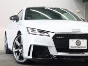 アウディ TT RS クーペ ｱｼｽﾀﾝｽPKGｱﾄﾞﾊﾞﾝｽﾄﾞ　黒革(Sｽﾎﾟｰﾂ) MMIﾅﾋﾞ Bｶﾒﾗ Bang&Olufsen ﾏﾄﾘｸｽLEDﾘｱ/ﾍｯﾄﾞﾗｲﾄ ｾﾗﾐｯｸﾃﾞｨｽｸﾌﾞﾚｰｷ(F) ﾏｸﾞﾈﾃｨｯｸﾗｲﾄﾞｻｽﾍﾟﾝｼｮﾝ 可変ﾊﾞﾙﾌﾞ 純正20ｲﾝﾁAW(ﾏｯﾄﾁﾀﾆｳﾑ)　2年保証付