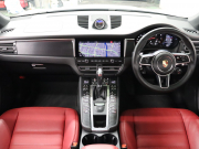 ポルシェ マカン GTS ｽﾎﾟｰﾂｸﾛﾉPKG　1ｵｰﾅｰ 後期 ｴﾝﾄﾘｰﾄﾞﾗｲﾌﾞ 赤革ﾊﾟﾉﾗﾏSR PCMﾅﾋﾞ BOSEｽﾋﾟｰｶｰ 360ｶﾒﾗ Carplay BSM ACC LEDﾍｯﾄﾞﾗｲﾄPDLS Plus 自動Rｹﾞｰﾄ ｽﾎﾟｰﾂｴｸﾞｿﾞｰﾂﾞﾄ ﾚｯﾄﾞｷｬﾘﾊﾟｰ PASM 20ｲﾝﾁRSｽﾊﾟｲﾊﾞｰAW(ｻﾃﾝﾌﾞﾗｯｸ)　2年保証付