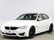 BMW Mシリーズ M3 MDCT　Mｻｽﾍﾟﾝｼｮﾝ ｺﾝﾌｫｰﾄA ｲﾝﾃﾘｼﾞｪﾝﾄS 赤革 ﾅﾋﾞTV Bluetooth Bｶﾒﾗ HUD LEDﾍｯﾄﾞﾗｲﾄ ｶｰﾎﾞﾝﾙｰﾌ ｶｰﾎﾞﾝｲﾝﾃﾘｱ Mｽﾎﾟｰﾂｽﾃｱﾘﾝｸﾞ Mｽﾎﾟｰﾂｴｷｿﾞｰｽﾄｼｽﾃﾑ Mﾌﾞﾙｰｷｬﾘﾊﾟｰ Mｴｱﾛ&19AW(ｽﾀｲﾘﾝｸﾞ437M)　2年保証付
