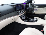 AMG Eクラス E43 4MATIC ｴｸｽｸﾙｰｼﾌﾞ&ﾚｰﾀﾞｰSP　ﾍﾞｰｼﾞｭ革 ﾍﾞﾝﾁﾚｰﾀｰ ﾋｰﾀｰ ﾘﾗｸｾﾞｰｼｮﾝ機能 ﾀﾞｲﾅﾐｯｸｼｰﾄ ﾊﾟﾉﾗﾏSR 純正ﾅﾋﾞTV ﾌﾞﾙﾒｽﾀｰS 360ｶﾒﾗ HUD Carplay AMGｽﾎﾟｰﾂｻｽﾍﾟﾝｼｮﾝ AMGｴｸﾞｿﾞｰｽﾄ AMGｴｱﾛ&20ｲﾝﾁAW 2年保証付