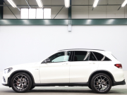 AMG GLC GLC43 4MATIC ﾚｻﾞｰEXC&ﾚｰﾀﾞｰSP　黒/赤革 ﾊﾟﾉﾗﾏSR MBUXﾅﾋﾞ TV 360ｶﾒﾗ Carplay ACC ﾍｯﾄﾞｱｯﾌﾟD 　AMGﾊﾟｫｰﾏﾝｽｽﾃﾘﾝｸﾞ AMGﾊﾟﾌｫｰﾏﾝｽｴｸﾞｿﾞｰｽﾄ AMG強化ﾌﾞﾚｰｷ AMGｴｱﾛ&20ｲﾝﾁAW　2年保証付