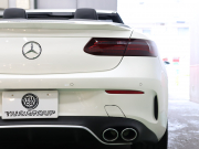 AMG Eクラス E53ｶﾌﾞﾘｵﾚ 4MATIC+ ISG搭載ﾓﾃﾞﾙ ｴｸｽｸﾙｼｰﾌﾞ&ﾚｰﾀﾞｰSP　黒革 ﾍﾞﾝﾁﾚｰﾀｰ ｴｱｽｶｰﾌ 黒幌 純正ﾅﾋﾞTV ﾌﾞﾙﾒｽﾀｰS ﾍｯﾄﾞｱｯﾌﾟD 360ｶﾒﾗ AMGﾊﾟﾌｫｰﾏﾝｽｽﾃｱﾘﾝｸﾞ AMGｽﾎﾟｰﾂｴｷｿﾞｰｽﾄ AMGｴｱﾛ&20ｲﾝﾁAW　2年保証