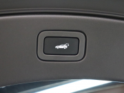 ジャガー Fタイプ Rｸｰﾍﾟ AWD ｴｸｽﾃﾘｱｽﾎﾟｰﾂﾃﾞｻﾞｲﾝﾊﾟｯｸ&ﾌﾞﾗｯｸﾊﾟｯｸ　赤/黒革 ｶﾞﾗｽﾙｰﾌ 純正ﾅﾋﾞ MERIDIANｻﾗｳﾝﾄﾞ F/Bｶﾒﾗ ｶｰﾎﾞﾝｲﾝﾃｱﾘﾄﾘﾑ ｴｸﾞｿﾞｰｽﾄｼｽﾃﾑ ｶｰﾎﾞﾝｾﾗﾐｯｸﾌﾞﾚｰｷ  ｲｴﾛｰｷｬﾘﾊﾟｰ 純正20ｲﾝﾁｽﾄｰﾝAW　2年保証付