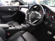 AMG CLAクラス CLA45 4MATIC ﾚｰﾀﾞｰSP　黒革 ｼｰﾄﾋｰﾀｰ 純正HDDﾅﾋﾞTV Bluetooth Carplay Bｶﾒﾗ LEDﾊｲﾊﾟﾌｫｰﾏﾝｽﾍｯﾄﾞﾗｲﾄ AMGｻｽﾍﾟﾝｼｮﾝ AMG強化ﾌﾞﾚｰｷ AMGｽﾎﾟｰﾂｽﾃｱﾘﾝｸﾞ  AMGｴｱﾛ&19ｲﾝﾁAW　2年保証付