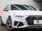 アウディ S4 ｱﾊﾞﾝﾄ ﾍﾞｰｽｸﾞﾚｰﾄﾞ ﾊﾟｰｸｱｼｽﾄPKG　赤革 ﾋｰﾀｰ MMIﾅﾋﾞ 360ｶﾒﾗ Carplay ACC ﾜｲﾔﾚｽﾁｬｰｼﾞﾝｸﾞ ﾏﾄﾘｸｽLEDﾍｯﾄﾞﾗｲﾄ ｶｰﾎﾞﾝｲﾝﾃﾘｱﾄﾘﾑ Sﾊﾞﾝﾊﾟｰ 自動Rｹﾞｰﾄ&ﾊﾝｽﾞﾌﾘｰA 純正ｴｱﾛ&19ｲﾝﾁAW　2年保証
