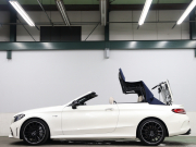 AMG Cクラス C43 4MATIC ｶﾌﾞﾘｵﾚ AMGｱﾄﾞﾊﾞﾝｽﾄﾞ&ﾚｰﾀﾞｰSP　白革 ｴｱｽｶｰﾌ 青幌 純正ﾅﾋﾞTV ﾌﾞﾙﾒｽﾀｰS ﾍｯﾄﾞｱｯﾌﾟD ACC Bluetoothｵｰﾃﾞｨｵ AMGｽﾃｱﾘﾝｸﾞ AMGｴｸﾞｿﾞｰｽﾄｼｽﾃﾑ AMGｴｱﾛ&19ｲﾝﾁAW　2年保証