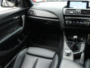 BMW Mシリーズ M2 ﾍﾞｰｽｸﾞﾚｰﾄﾞ 6速MT　ｺﾝﾌｫｰﾄA ｲﾝﾃﾘｼﾞｪﾝﾄS 黒革 ﾋｰﾀｰ 純正ﾅﾋﾞTV Bｶﾒﾗ Bluetoothｵｰﾃﾞｨｵ ｶｰﾎﾞﾝｲﾝﾃﾘｱﾄﾘﾑ ｴｷｿﾞｰｽﾄﾃｰﾙﾊﾟｲﾌﾟ Mﾌﾞﾙｰｷｬﾘﾊﾟｰ Mｴｱﾛ&19ｲﾝﾁAW　2年保証