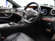 AMG Eクラス E43 4MATIC ﾜｺﾞﾝ ﾚｰﾀﾞｰSP　黒革 ﾋｰﾀｰ ﾊﾟﾉﾗﾏSR 純正ﾅﾋﾞTV ﾌﾞﾙﾒｽﾀｰS 360ｶﾒﾗ HUD Carplay AMGｽﾎﾟｰﾂｻｽﾍﾟﾝｼｮﾝ AMGｴｸﾞｿﾞｰｽﾄ AMGｴｱﾛ&20ｲﾝﾁAW 2年保証付