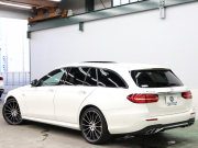 AMG Eクラス E43 4MATIC ﾜｺﾞﾝ ﾚｰﾀﾞｰSP　黒革 ﾋｰﾀｰ ﾊﾟﾉﾗﾏSR 純正ﾅﾋﾞTV ﾌﾞﾙﾒｽﾀｰS 360ｶﾒﾗ HUD Carplay AMGｽﾎﾟｰﾂｻｽﾍﾟﾝｼｮﾝ AMGｴｸﾞｿﾞｰｽﾄ AMGｴｱﾛ&20ｲﾝﾁAW 2年保証付