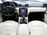 マセラティ グランツーリズモ ｽﾎﾟｰﾂ MCｵｰﾄｼﾌﾄ　後期 白革 ｼｰﾄﾋｰﾀｰ 純正SDﾅﾋﾞ harman/kardon Bluetooth Carplay Bｶﾒﾗ PTS ｽﾎﾟｰﾂPKG ﾚｯﾄﾞｷｬﾘﾊﾟｰ ﾄﾗｲﾃﾞﾝﾄｽﾃｯﾁ MCｽﾎﾟｰﾂﾗｲﾝｶｰﾎﾞﾝﾄﾘﾑ ﾌﾞﾗｯｸｳｨﾝﾄﾞｳﾄﾘﾑ TPMS ETC 純正20ｲﾝﾁAW　2年保証付
