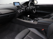 BMW Mシリーズ M2 3.0 6速MT　ｲﾝﾃﾘｼﾞｪﾝﾄｾｰﾌﾃｨ 車線逸脱防止 衝突警告/歩行者警告 黒革 純正HDDﾅﾋﾞ BTｵｰﾃﾞｨｵ&TEL Bｶﾒﾗ Mｴｱﾛ&19ｲﾝﾁAW ｶｰﾎﾞﾝｲﾝﾃﾘｱ　2年保証付
