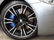 BMW Mシリーズ M5　ｲﾝﾃﾘｼﾞｪﾝﾄｾｰﾌﾃｨ 黒革 ﾍﾞﾝﾁﾚｰﾀｰ ｶｰﾎﾞﾝﾙｰﾌ Idriveﾅﾋﾞ TV 360ｶﾒﾗ harman/kardon ﾜｲﾔﾚｽﾁｬｰｼﾞﾝｸﾞ HUD Mｽﾎﾟｰﾂｽﾃｱﾘﾝｸﾞ Mｴｷｿﾞｰｽﾄｼｽﾃﾑ Mﾏﾙﾁﾌｧﾝｸｼｮﾝｼｰﾄ Mｴｱﾛ&20ｲﾝﾁﾀﾞﾌﾞﾙｽﾎﾟｰｸAW(ｽﾀｲﾘﾝｸﾞ706M)　2年保証