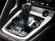 ジャガー Fタイプ Rｸｰﾍﾟ AWD ｴｸｽﾃﾘｱｽﾎﾟｰﾂﾃﾞｻﾞｲﾝﾊﾟｯｸ&ﾌﾞﾗｯｸﾊﾟｯｸ　赤/黒革 ｶﾞﾗｽﾙｰﾌ 純正ﾅﾋﾞ MERIDIANｻﾗｳﾝﾄﾞ F/Bｶﾒﾗ ｶｰﾎﾞﾝｲﾝﾃｱﾘﾄﾘﾑ ｴｸﾞｿﾞｰｽﾄｼｽﾃﾑ ｶｰﾎﾞﾝｾﾗﾐｯｸﾌﾞﾚｰｷ  ｲｴﾛｰｷｬﾘﾊﾟｰ 純正20ｲﾝﾁｽﾄｰﾝAW　2年保証付
