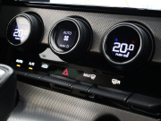 ジャガー Fタイプ Rｸｰﾍﾟ AWD ｴｸｽﾃﾘｱｽﾎﾟｰﾂﾃﾞｻﾞｲﾝﾊﾟｯｸ&ﾌﾞﾗｯｸﾊﾟｯｸ　赤/黒革 ｶﾞﾗｽﾙｰﾌ 純正ﾅﾋﾞ MERIDIANｻﾗｳﾝﾄﾞ F/Bｶﾒﾗ ｶｰﾎﾞﾝｲﾝﾃｱﾘﾄﾘﾑ ｴｸﾞｿﾞｰｽﾄｼｽﾃﾑ ｶｰﾎﾞﾝｾﾗﾐｯｸﾌﾞﾚｰｷ  ｲｴﾛｰｷｬﾘﾊﾟｰ 純正20ｲﾝﾁｽﾄｰﾝAW　2年保証付