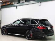 AMG Cクラス C63s ｽﾃｰｼｮﾝﾜｲｺﾞﾝ ｴｸｽｸﾙｰｼﾌﾞ&ﾚｰﾀﾞｰSP　黒/白革 ﾊﾟﾉﾗﾏSR 純正ﾅﾋﾞTV ﾌﾞﾙﾒｽﾀｰS Bｶﾒﾗ ACC AMGﾊﾟﾌｫｰﾏﾝｽｽﾃｱﾘﾝｸﾞ AMGﾊﾟﾌｫｰﾏﾝｽEX AMGﾊﾟﾌｫｰﾏﾝｽｼｰﾄ AMGﾚｯﾄﾞｷｬﾘﾊﾟｰ AMGｴｱﾛ&19ｲﾝﾁAW　2年保証付