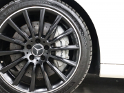 AMG Cクラス C43 4MATIC ｴｸｽｸﾙｰｼﾌﾞ&ﾚｰﾀﾞｰSP　黒革 ﾊﾟﾉﾗﾏSR MBUXﾅﾋﾞTV ﾌﾞﾙﾒｽﾀｰS Bｶﾒﾗ ﾍｯﾄﾞｱｯﾌﾟD ACC 自動Rｹﾞｰﾄ AMGｴｸﾞｿﾞｰｽﾄｼｽﾃﾑ AMGｷｬﾘﾊﾟｰ AMGｴｱﾛ&19ｲﾝﾁAW　2年保証