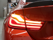 BMW Mシリーズ M4 ｸｰﾍﾟ MDCT　後期LCI ｺﾝﾌｫｰﾄA ｲﾝﾃﾘｼﾞｪﾝﾄS 黒革 ﾅﾋﾞTV hrman/kardon Bｶﾒﾗ HUD  ｶｰﾎﾞﾝｲﾝﾃﾘｱ&ﾙｰﾌ H&Rｽﾌﾟﾘﾝｸﾞ Mﾌﾞﾙｰｷｬﾘﾊﾟｰ Mｽﾎﾟｰﾂﾚｻﾞｰｽﾃｱﾘﾝｸﾞ Mｴｱﾛ&19AW(ｽﾀｲﾘﾝｸﾞ437M)　2年保証