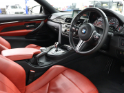 BMW Mシリーズ M4 ｸｰﾍﾟ MDCT　ｺﾝﾌｫｰﾄA ｲﾝﾃﾘｼﾞｪﾝﾄS 赤革 ﾅﾋﾞTV Bluetoothｵｰﾃﾞｨｵ ﾊﾞｯｸｶﾒﾗ ﾍｯﾄﾞｱｯﾌﾟﾃﾞｨｽﾌﾟﾚｲ LEDﾍｯﾄﾞﾗｲﾄ ｶｰﾎﾞﾝﾙｰﾌ ｶｰﾎﾞﾝｲﾝﾃﾘｱ Mｽﾎﾟｰﾂｽﾃｱﾘﾝｸﾞ Mﾌﾞﾙｰｷｬﾘﾊﾟｰ Mｴｱﾛ&19AW(ｽﾀｲﾘﾝｸﾞ437M)　2年保証付