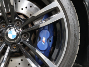 BMW Mシリーズ M2 ﾍﾞｰｽｸﾞﾚｰﾄﾞ　ｺﾝﾌｫｰﾄA ｲﾝﾃﾘｼﾞｪﾝﾄS 黒革 純正idriveﾅﾋﾞ ﾊﾞｯｸｶﾒﾗ ｶｰﾎﾞﾝｲﾝﾃﾘｱ ﾃﾞｭｱﾙｴｷｿﾞｰｽﾄﾃｰﾙﾊﾟｲﾌﾟ Mｽﾎﾟｰﾂｽﾃｱﾘﾝｸﾞ Mﾌﾞﾚｰｷｷｬﾘﾊﾟｰ Mｴｱﾛ&19ｲﾝﾁAW(ｽﾀｲﾘﾝｸﾞ437M)　2年保証付