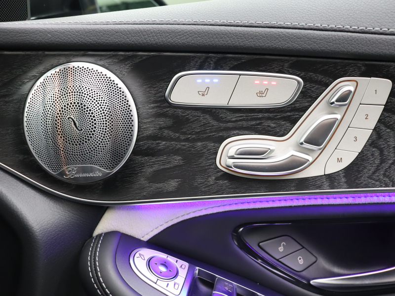 AMG GLC63 S 4MATIC+ 後期モデル 実用性とスポーツ性能を両立したプレミアムSUV