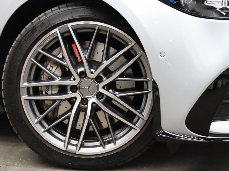 AMG C43 4MATIC 現行モデル 赤×黒レザー＆AMGパフォーマンス装備