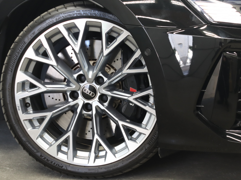 RS3 パノラマSR＆マトリクスLED搭載 ハイパフォーマンススポーツ