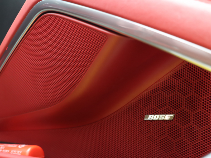 ポルシェ 911 ターボS｜正規ディーラー車・スポーツクロノPKG搭載