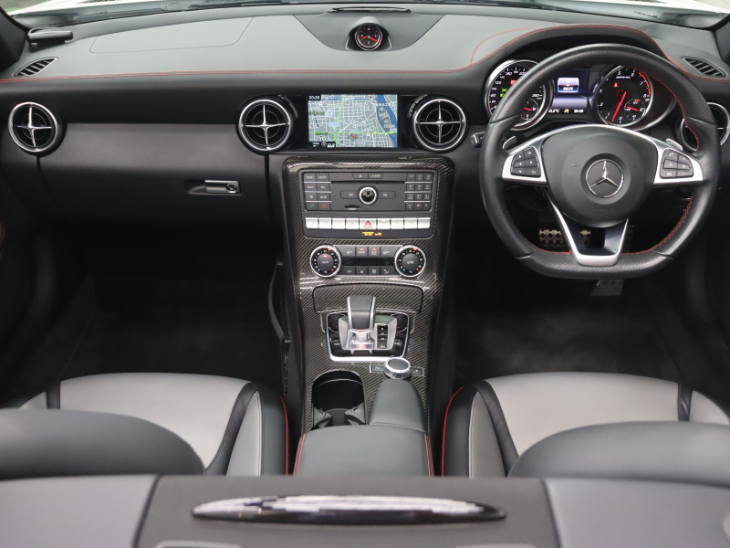 AMG SLC43 レッドアートエディション 特別感あふれる一台