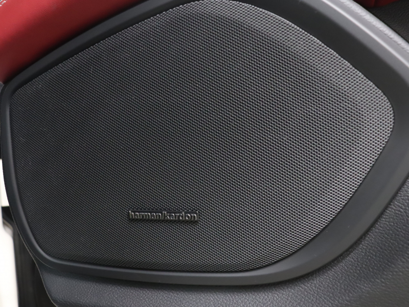 マセラティ クアトロポルテ グランルッソ 高級感と走行性能を両立