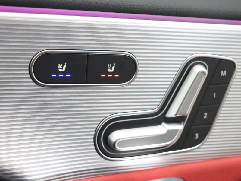 A45S 4MATIC+ AMG 走りと快適性を両立したハイパフォーマンスモデル