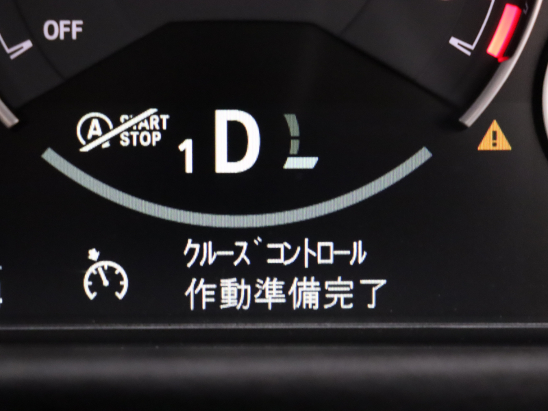 BMW M4クーペ 431psの走りとカーボンルーフが生む特別な存在感