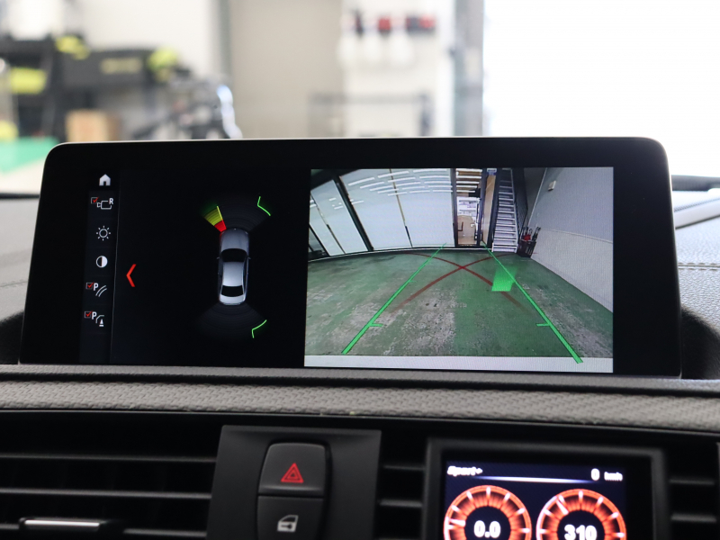 3Dデザインマフラー装着のBMW M2 コンペティション｜装備充実の後期モデル