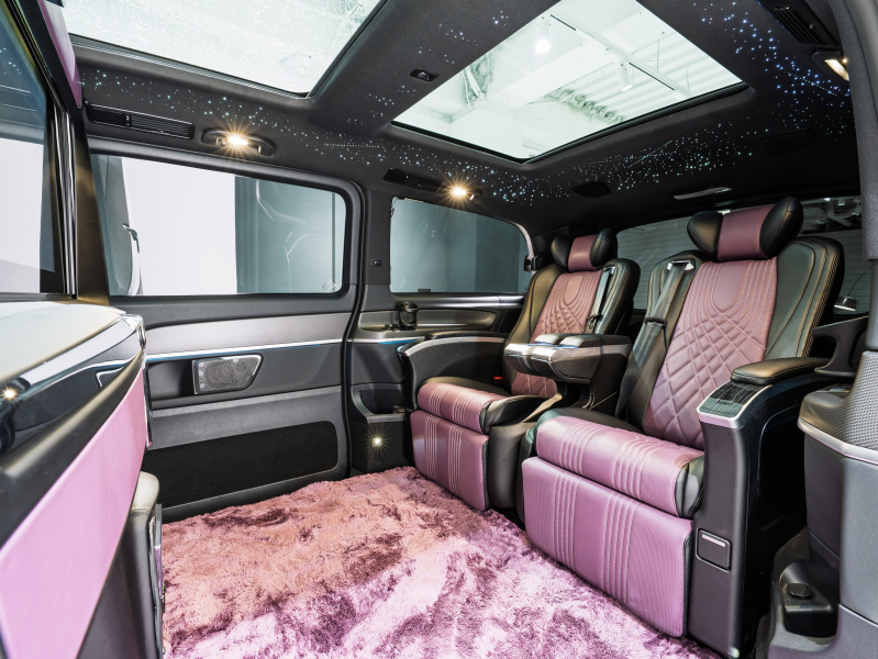 特別な移動空間を楽しめるV220d ロング マイバッハ仕様