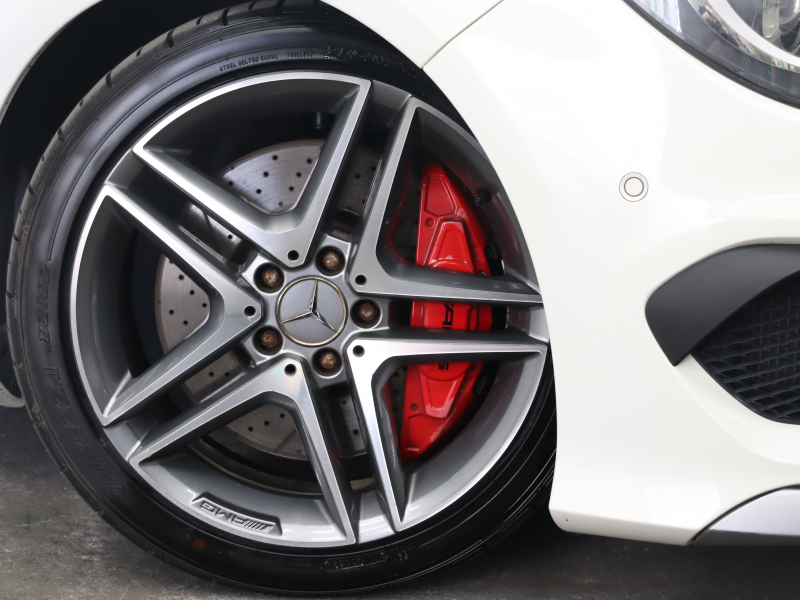 メルセデスAMG CLA45 4MATIC レーダーセーフティPKG付 入庫いたしました
